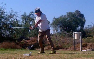 Van den Heever en Harmse wen gholf